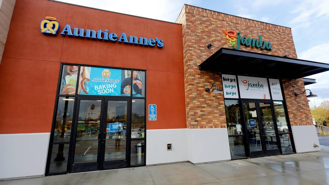 7shifts scheduling widget showing mobile interface